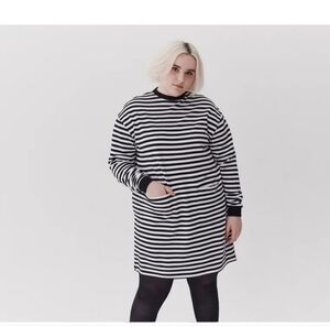 LO Black and White Striped Dress Sz S/M